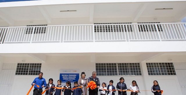 Entrega gobernador obra de infraestructura en Escuela Primaria de nueva  creación 