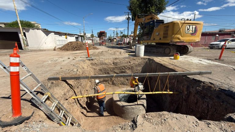 Avanza CESPM en modernización del drenaje sanitario con reposición de pozo en colonia Prohogar