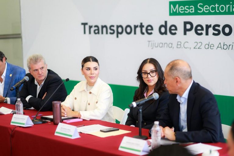 Impulsa gobernadora de BC modernización del transporte de personal con visión de cuidado ambiental