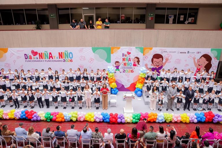 Fomenta gobernadora Ávila Olmeda liderazgo de niñez bajacaliforniana en día de la niña y del niño