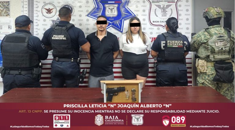 Interceptan en huida a pareja en posesión de arma de fuego