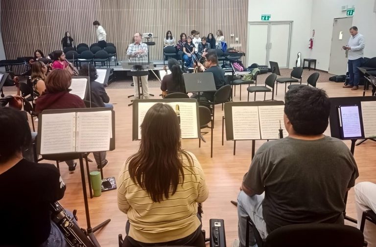 La música llega a comunidades con conciertos y talleres gratuitos