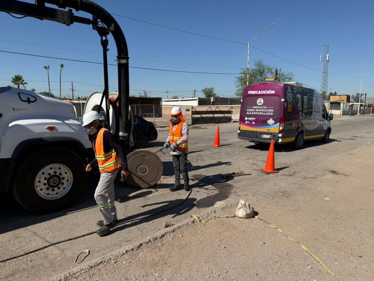Mantiene CESPM jornadas intensivas de mantenimiento sanitario y bacheo en distintos puntos de Mexicali