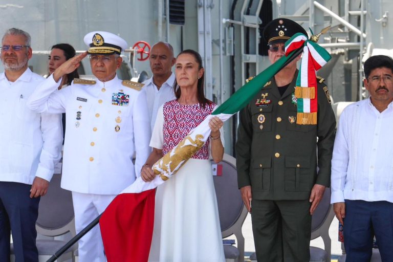Son tiempos de definiciones, de defender la soberanía nacional: Presidenta Claudia Sheinbaum en Día de la Marina