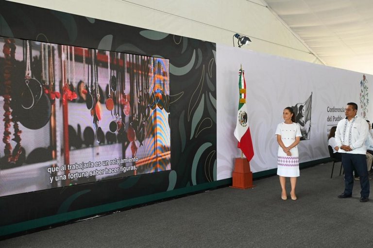 Presidenta Claudia Sheinbaum anuncia decreto para fomentar ecoturismo en Mahahual, Quintana Roo