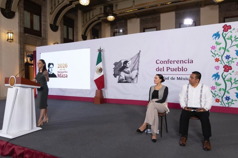 Presidenta Sheinbaum celebra récord en exportaciones con 709 mil MDD y crecimiento de 2.1% en actividad industrial