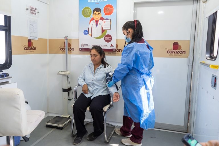 Continúan caravanas de salud brindando atención integral en BC