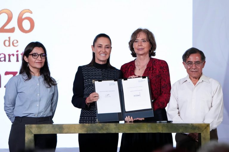 Presidenta Claudia Sheinbaum convierte al INEHRM en Instituto de Investigación y Docencia de la SECIHTI