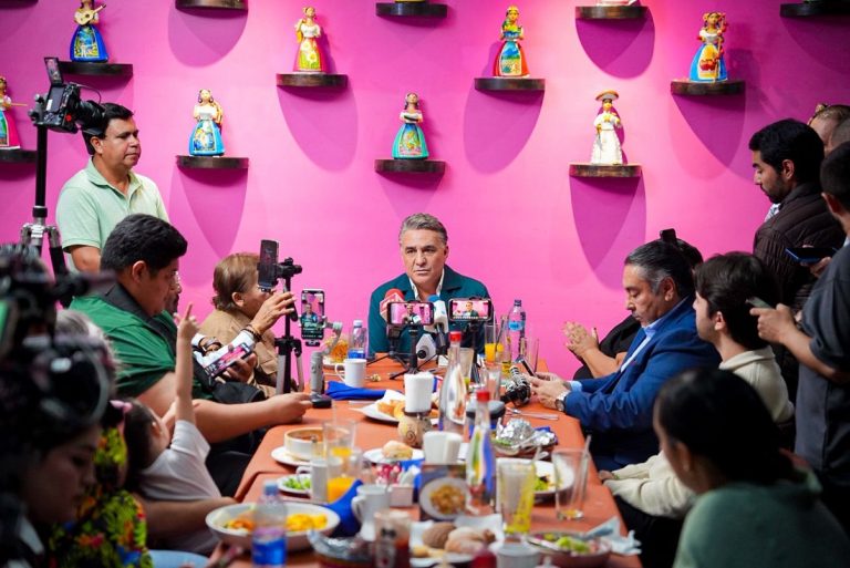 Trasporte público no llega a zonas alejadas: Ruiz Uribe