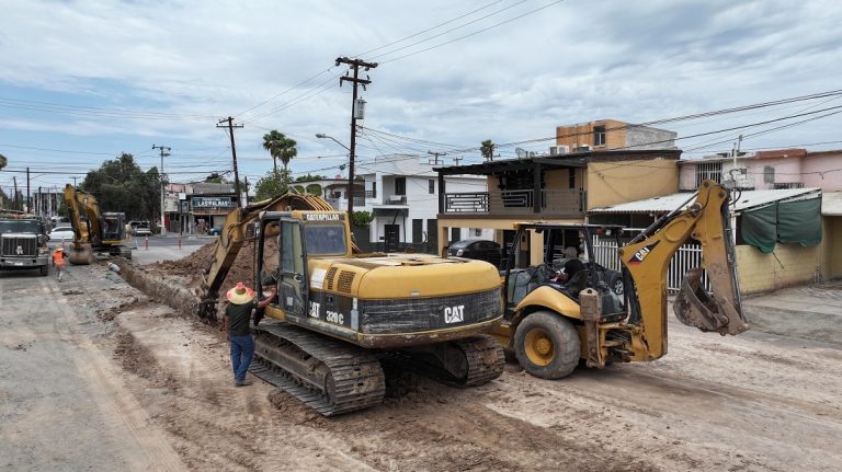 Infraestructura pluvial y agua potable es fortalecida en Infonavit Cucapah