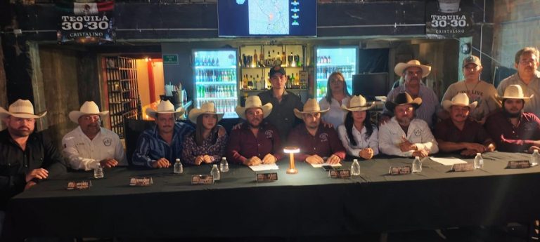 Todo listo para la cabalgata de las Fiestas del Sol 2026