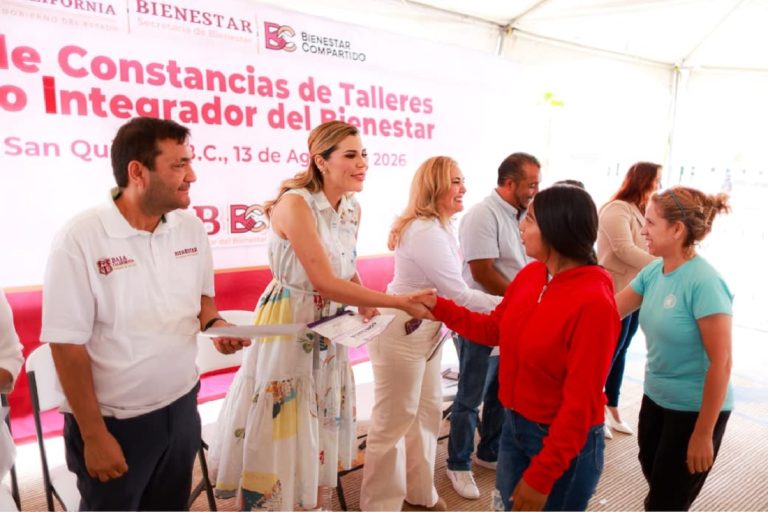 Transforma gobierno de BC vida de familias de San Quintín con electrificación, apoyos y más oportunidades