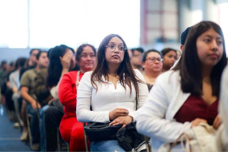 Abre gobierno de BC convocatoria para becas JOBEC de preparatoria y universidad